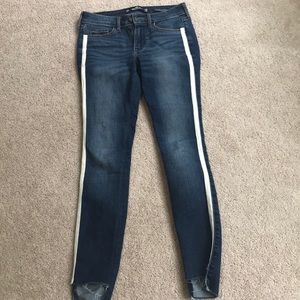 Hollister jeans with white stripe